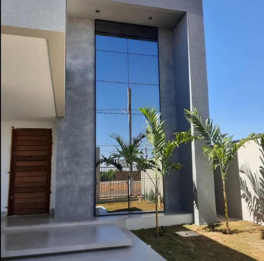 Fachada em vidro temperado